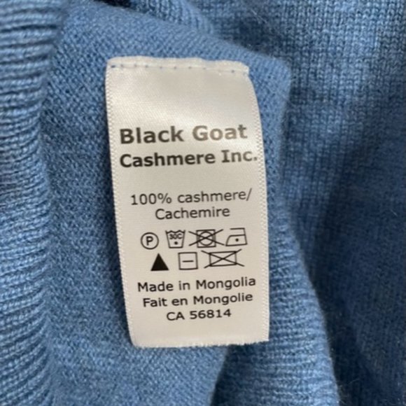 Cashmere sweater M V Neck NWOT Goat Blue lightweight washable sustainable fibre - Picture 5 of 8